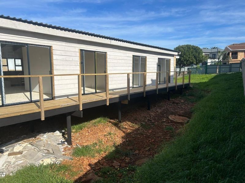 New Release | Vacant Stand with Partial Sea Views for Sale in Wavecrest, Jeffreys Bay - Photo 10