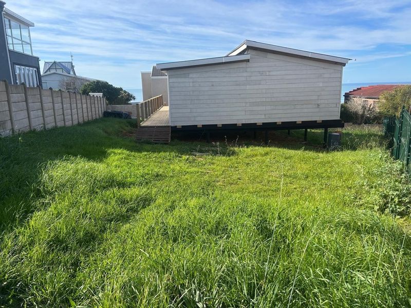 New Release | Vacant Stand with Partial Sea Views for Sale in Wavecrest, Jeffreys Bay - Photo 5