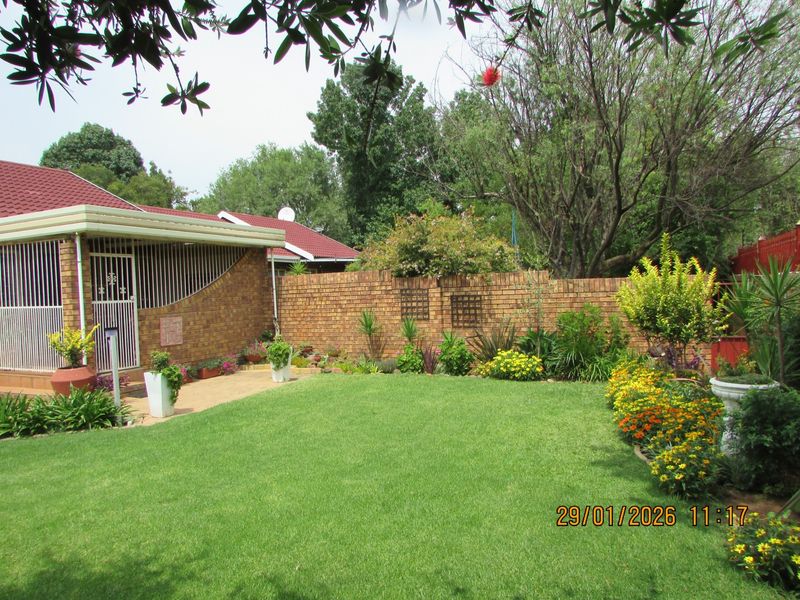 Townhouse For Sale in Bester, Bronkhorstspruit - Photo 4