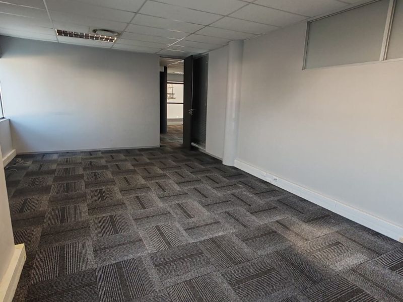 Office To Rent in Umhlanga, KwaZulu Natal - Photo 3