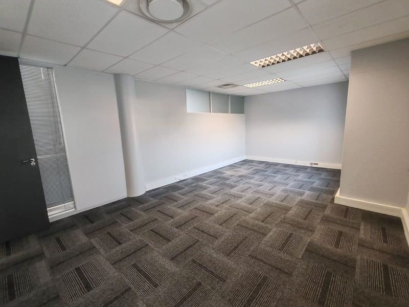 Office To Rent in Umhlanga, KwaZulu Natal - Photo 2