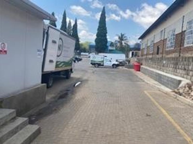 Factory For Sale in Clayville, Kempton Park - Photo 2