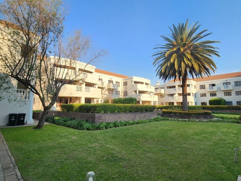 TO LET - 1 Bedroom Apartment in the Heart of Sandton - Photo 1