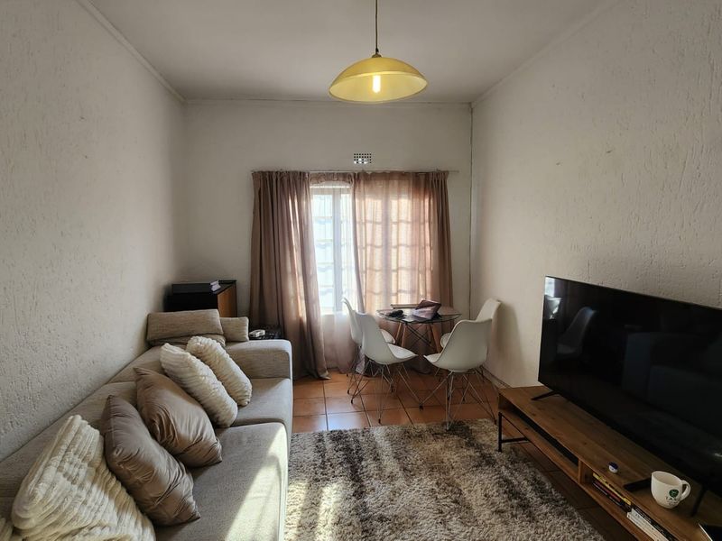 TO LET - 1 Bedroom Apartment in the Heart of Sandton - Photo 3