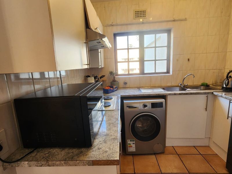 TO LET - 1 Bedroom Apartment in the Heart of Sandton - Photo 4