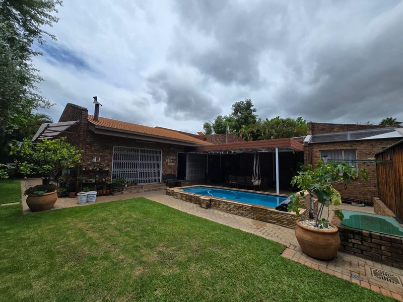 House For Sale in Pretoria North, Pretoria - Photo 3