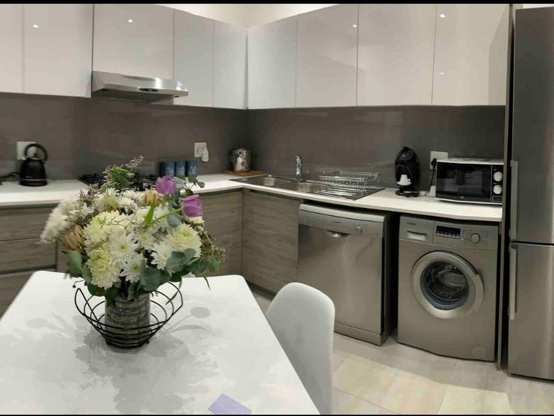 Studio apartment For Sale in Bedfordview - Photo 7
