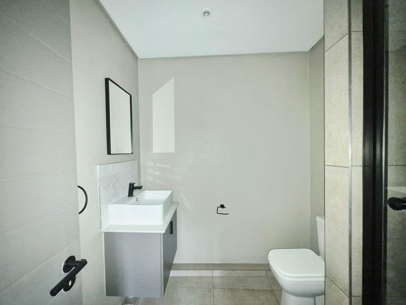 Stylish Lock Up and Go Living at Black Brick St Andrews - Photo 6