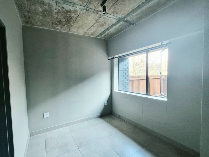 Stylish Lock Up and Go Living at Black Brick St Andrews - Photo 5