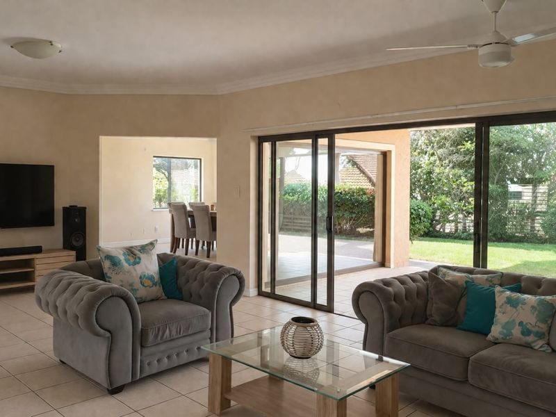 Elegant Single-Level Living in a Prestigious Ballito Estate - Photo 2