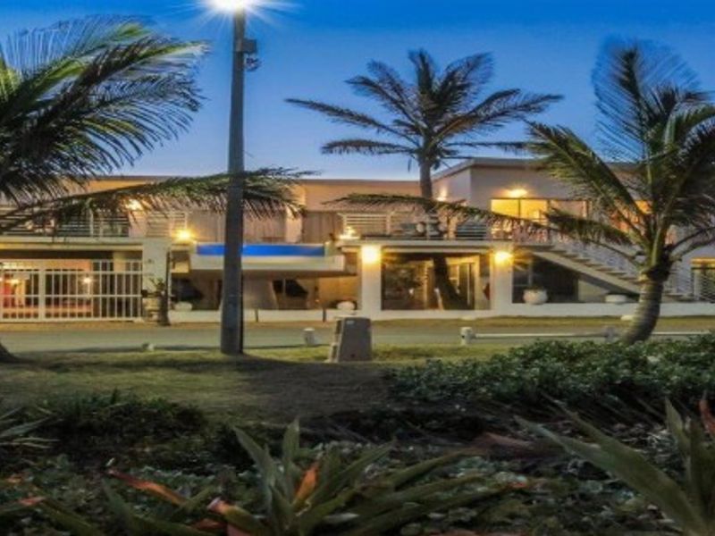 18-Bedroom Beachfront Guest Lodge or Boutique Hotel Opportunity in Glenashley - Photo 1