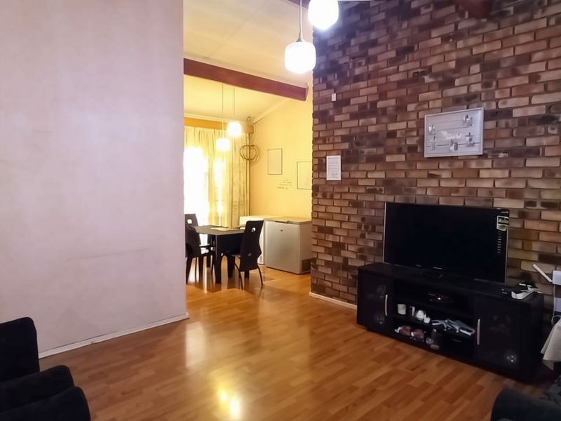 House For Sale in Lenasia South Ext 1, Johannesburg - Photo 8