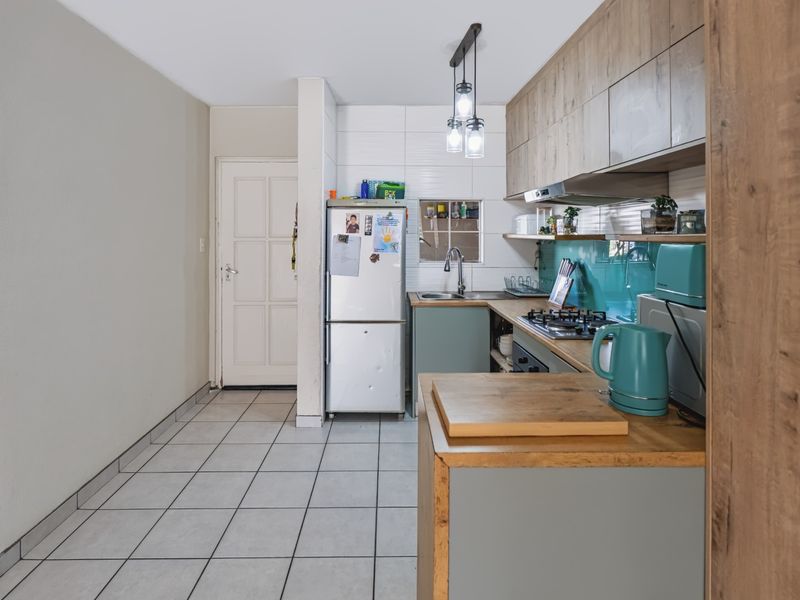 Modern Ground Floor 2 Bedroom Apartment For Sale in Aquila, Oakdene - Photo 8