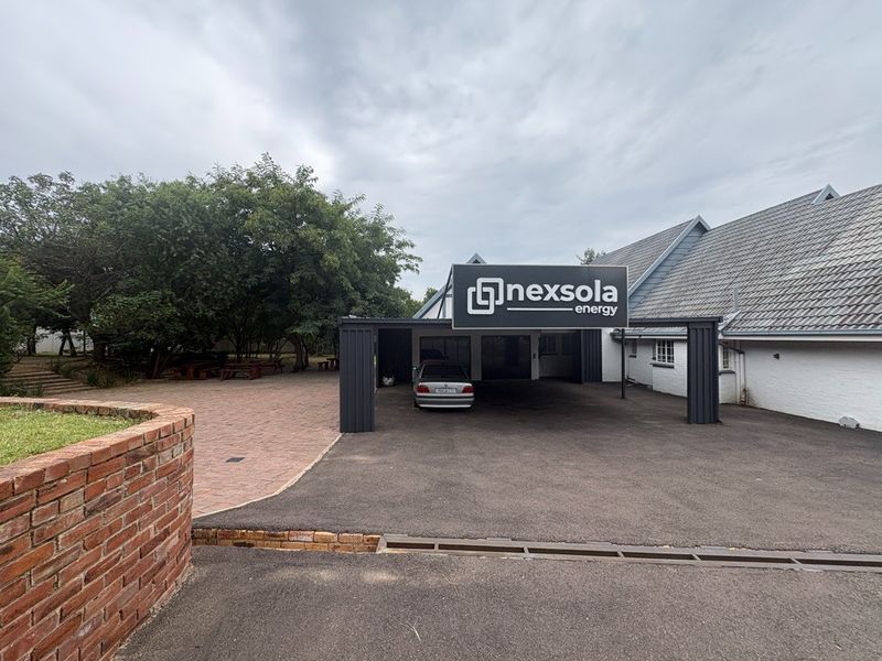 2.3 ha farm for sale in Crowthorne AH - business or residential use - Photo 5