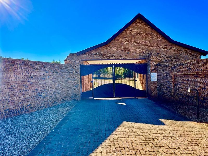 663-Hectare Eco-Tourism Lodge, Game Farm or Holiday Resort - 2 Hours from Lanseria - Photo 9
