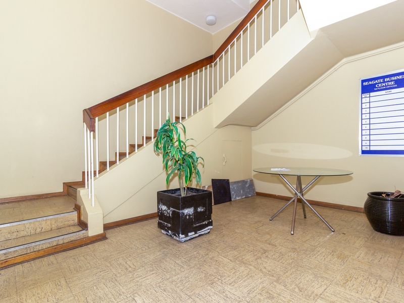 Compact First Floor Office to Let in Summerstrand | 30 sqm - Photo 5