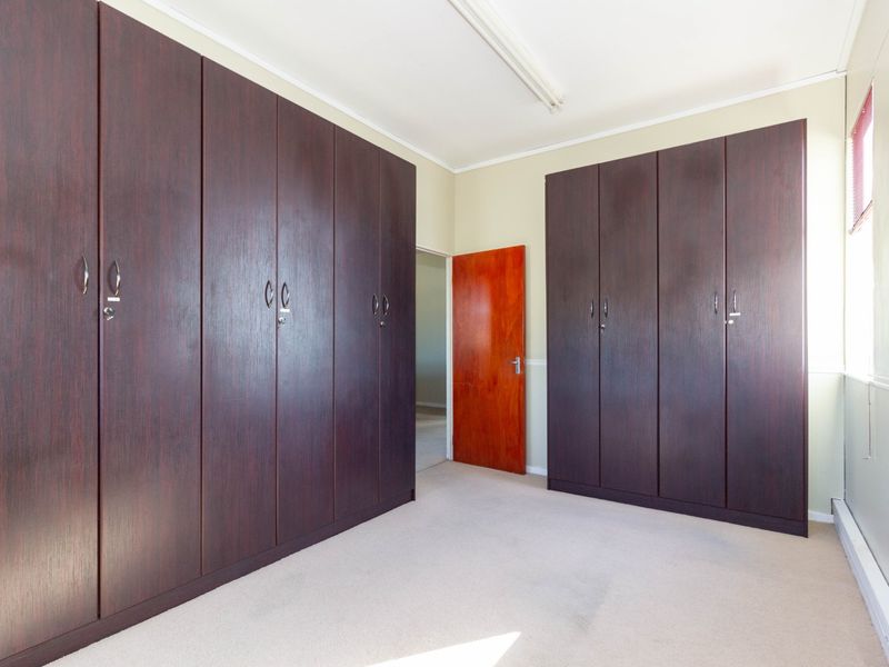 Spacious First Floor Office to Let in Summerstrand | 77 sqm - Photo 10