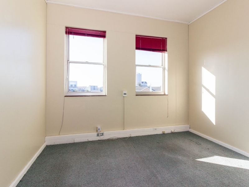 Spacious First Floor Office to Let in Summerstrand | 77 sqm - Photo 8