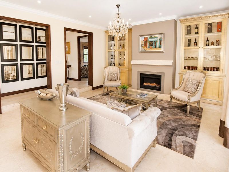 Grand Waterstone Estate opportunity with top floor sky-deck! - Photo 4