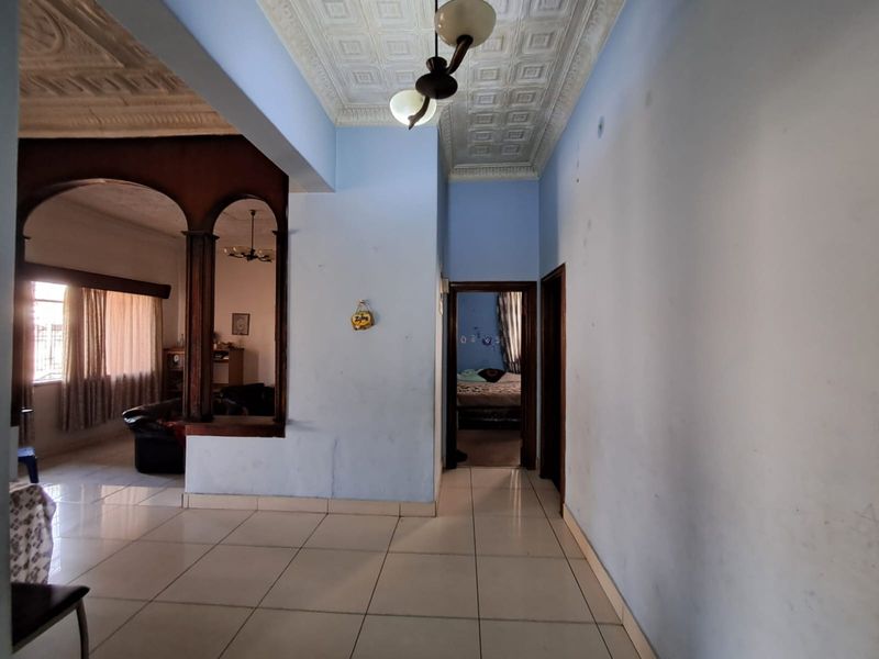 House For Sale in Judiths Paarl, Johannesburg - Photo 2