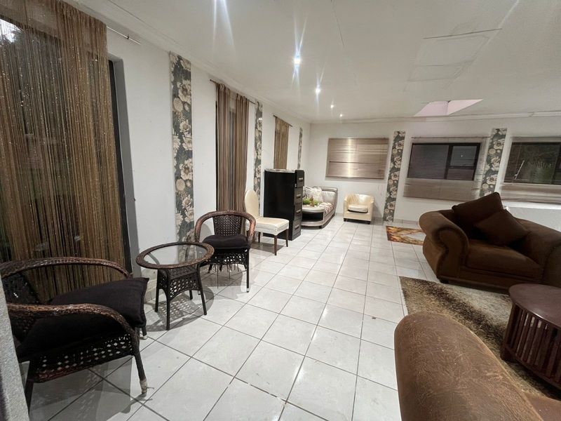 Bed And  Breakfast For Sale in Bedfordview - Photo 10