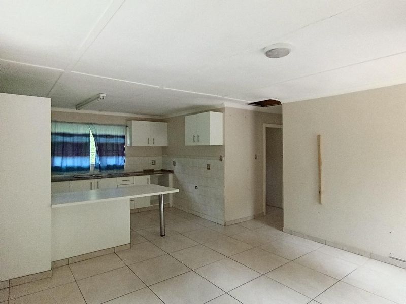 House For Sale in Escombe, Queensburgh, KwaZulu Natal - Photo 8