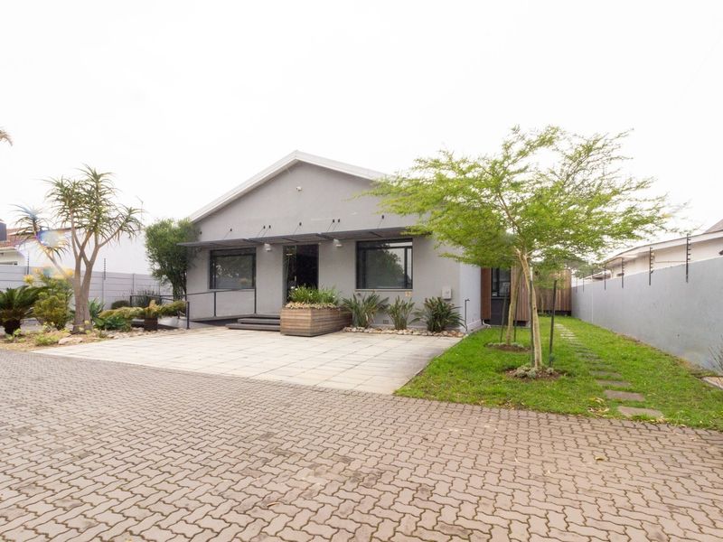 Fully Furnished Office to Let on Main Road, Walmer | 179 sqm - Photo 2