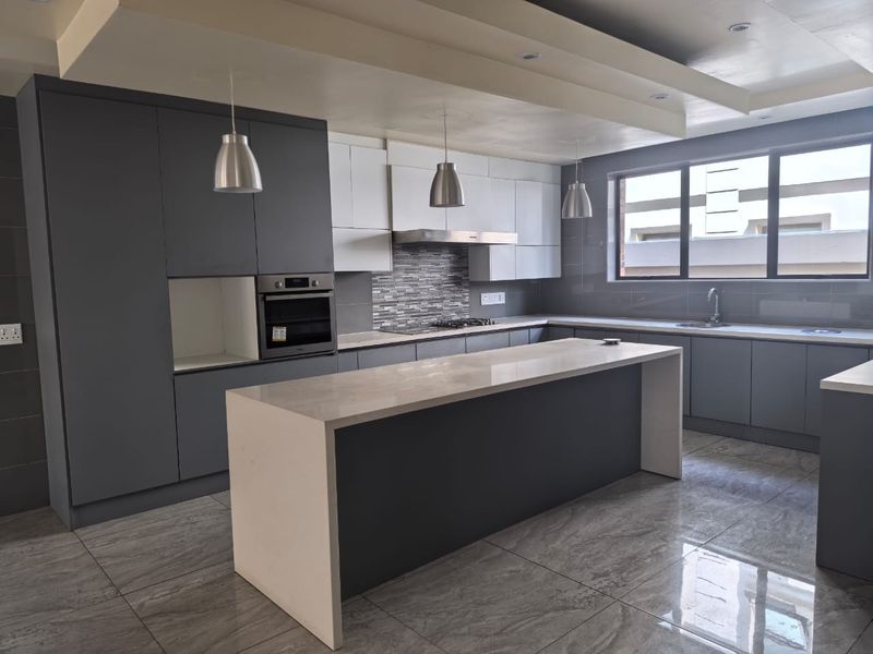 Morden Cluster For Sale in Bedfordview - Photo 6