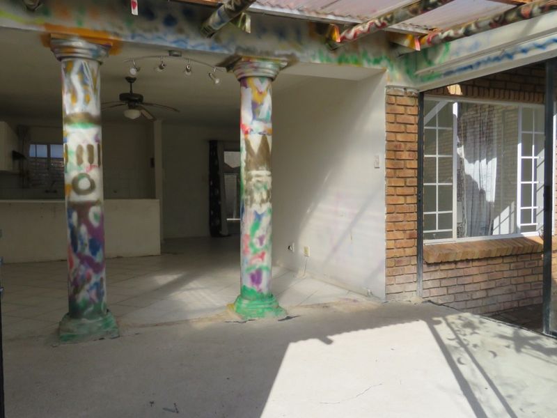 Complex For Sale in Wierdaglen Estate Centurion Gauteng - Photo 8