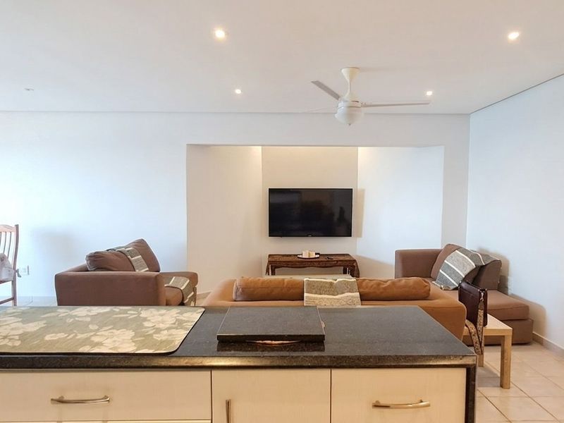 3 Bedroom Sea View Apartment For Sale in Umdloti Beach, Umdloti, KwaZulu Natal - Photo 3