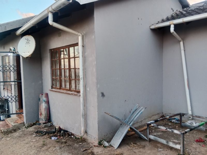 House For Sale in Lovu, Kingsburgh, KwaZulu Natal - Photo 3