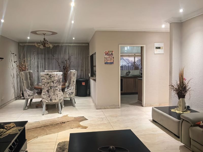 House For Sale in Mayberry Park, Alberton - Photo 5