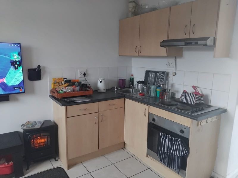 2 Bedroom House For Sale in Pelican Park - Photo 9