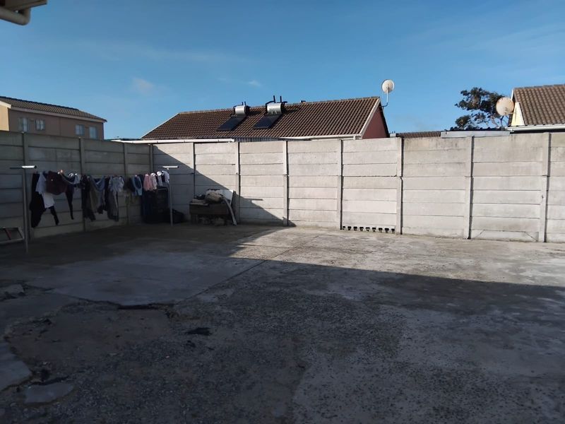 2 Bedroom House For Sale in Pelican Park - Photo 6