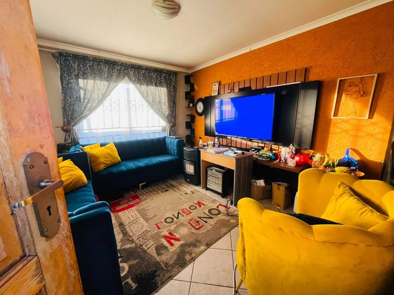 3-Bedroom Home For Sale in CE 4, Vanderbijlpark CE - Photo 3