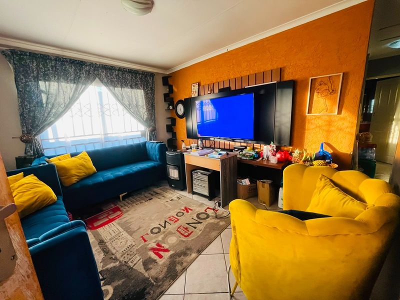 3-Bedroom Home For Sale in CE 4, Vanderbijlpark CE - Photo 4
