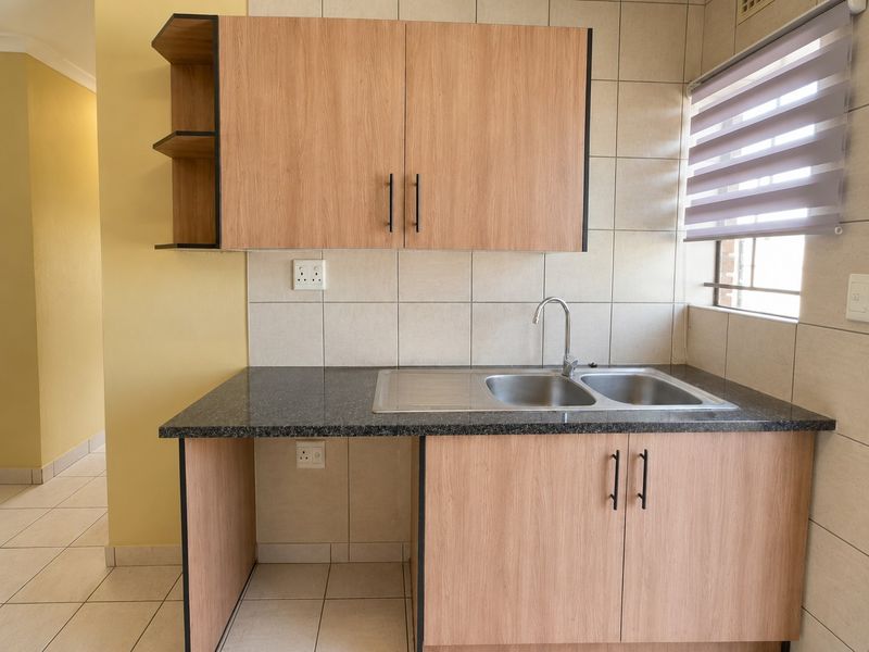 House To Rent in Clayville East, Clayville, Kempton Park - Photo 6
