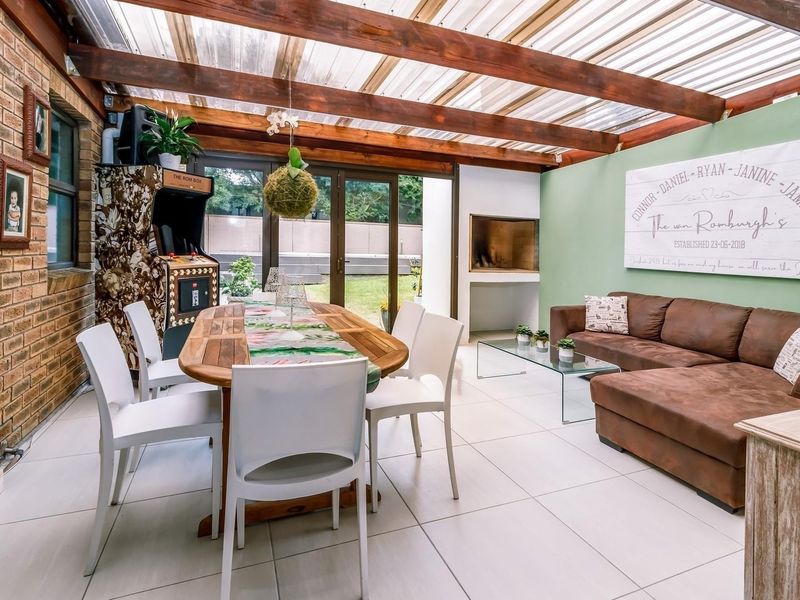 3 Bedroom House To Rent in The Crest, Durbanville - Photo 8