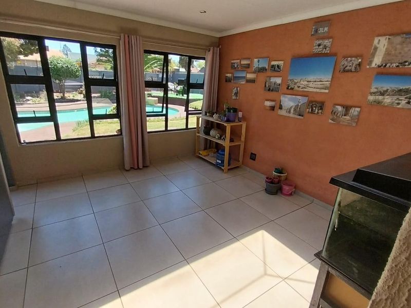 Stunning 4 Bedroom Home with a Flatlet For Sale in Brackendowns! - Photo 2