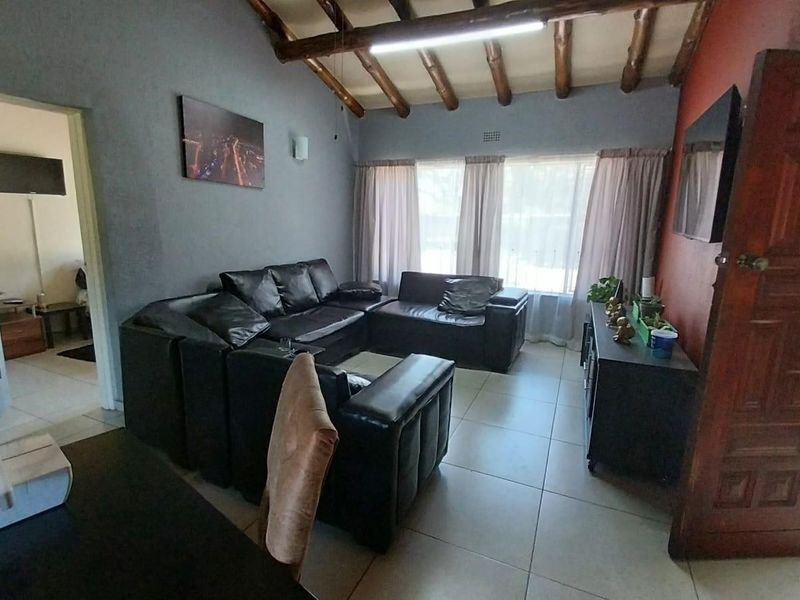 Stunning 4 Bedroom Home with a Flatlet For Sale in Brackendowns! - Photo 5