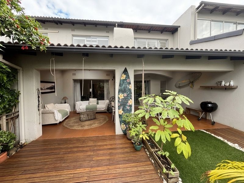 Apartment To Rent in Umhlanga Rocks, Umhlanga - Photo 1