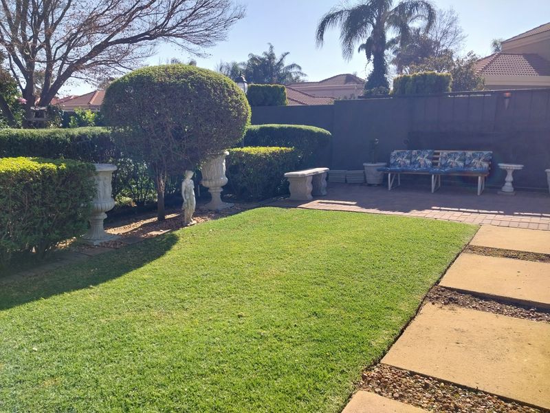 House For Sale in Glen Marais, Kempton Park - Photo 4