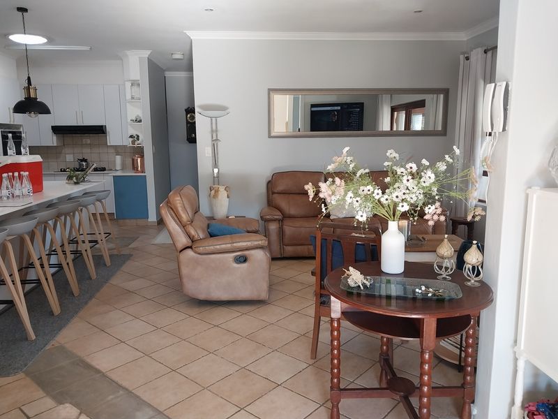 House For Sale in Glen Marais, Kempton Park - Photo 7
