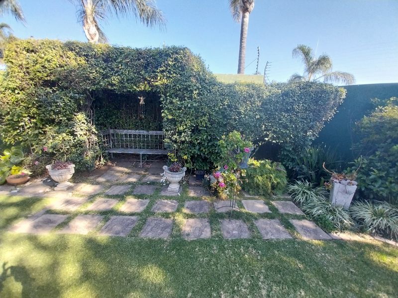 House For Sale in Glen Marais, Kempton Park - Photo 2