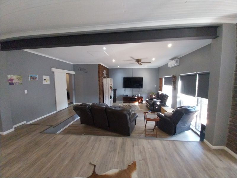 House For Sale in Aston Manor, Kempton Park - Photo 4