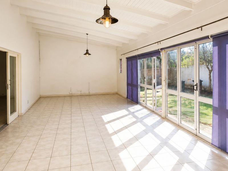 Architectural Space, Endless Possibilities in Waterkloof, Pretoria - Photo 9
