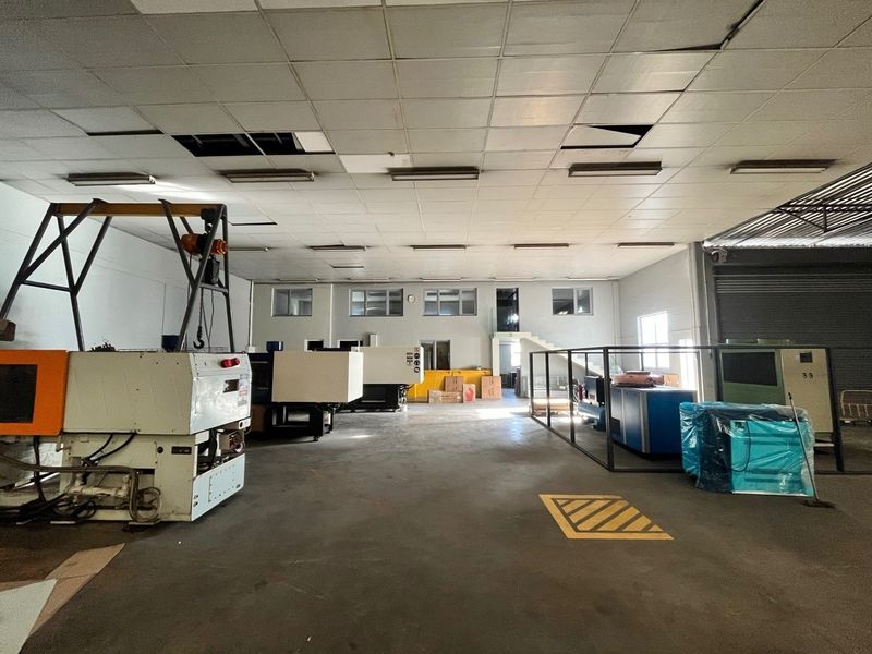 Industrial Property To Rent in Killarney Gardens, Milnerton - Photo 6