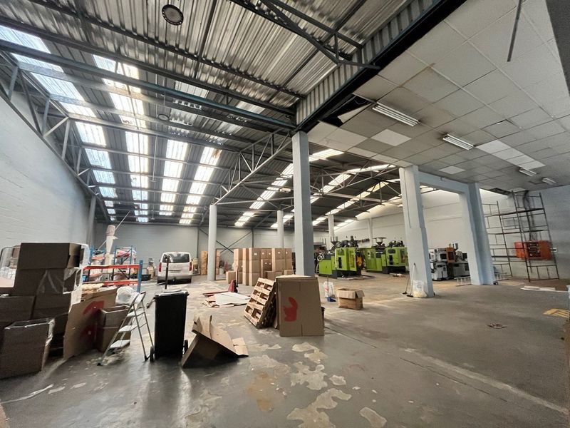 Industrial Property To Rent in Killarney Gardens, Milnerton - Photo 4