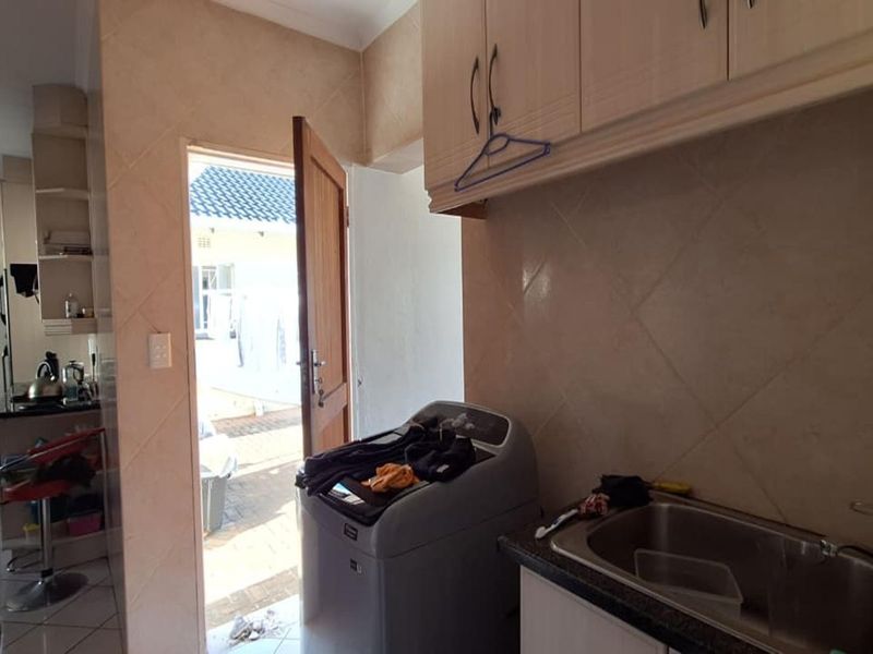 Generous Family Living in the Heart of Parkrand, Boksburg - Photo 8