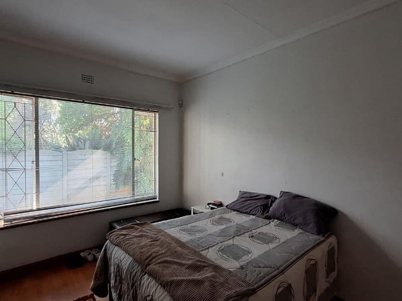 Generous Family Living in the Heart of Parkrand, Boksburg - Photo 9